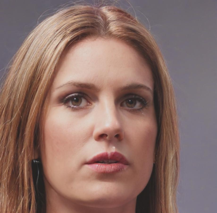 Sarah Mitchell - Financial Professional
